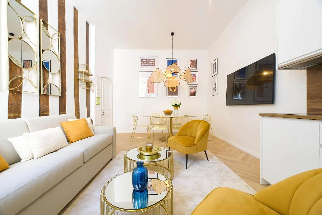 Luxury Home In Paris - Musee Du Louvre 0*,  France